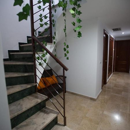 Piso Con Solarium Calahorra Con Solera Parking Privado Gratis Cordoba Exterior photo