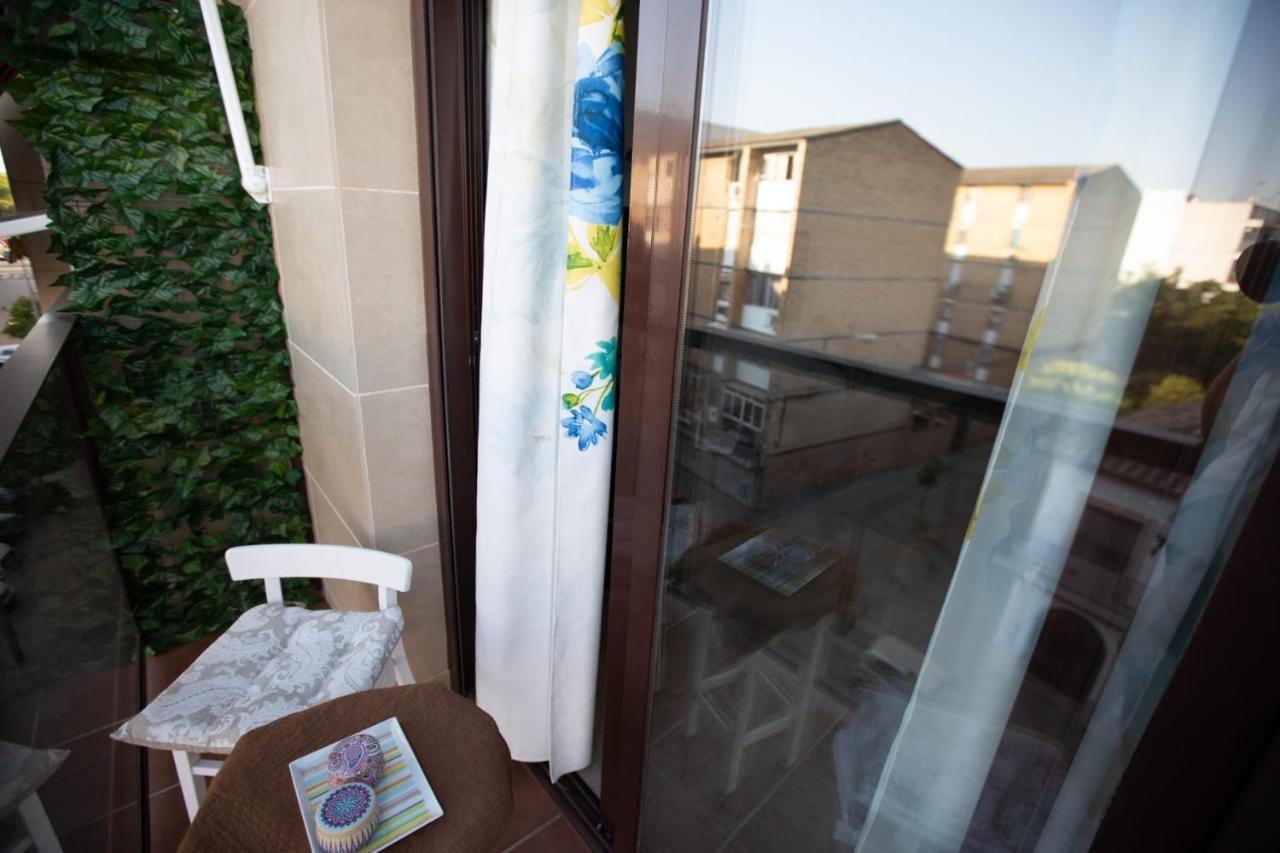 Piso Con Solarium Calahorra Con Solera Parking Privado Gratis Cordoba Exterior photo